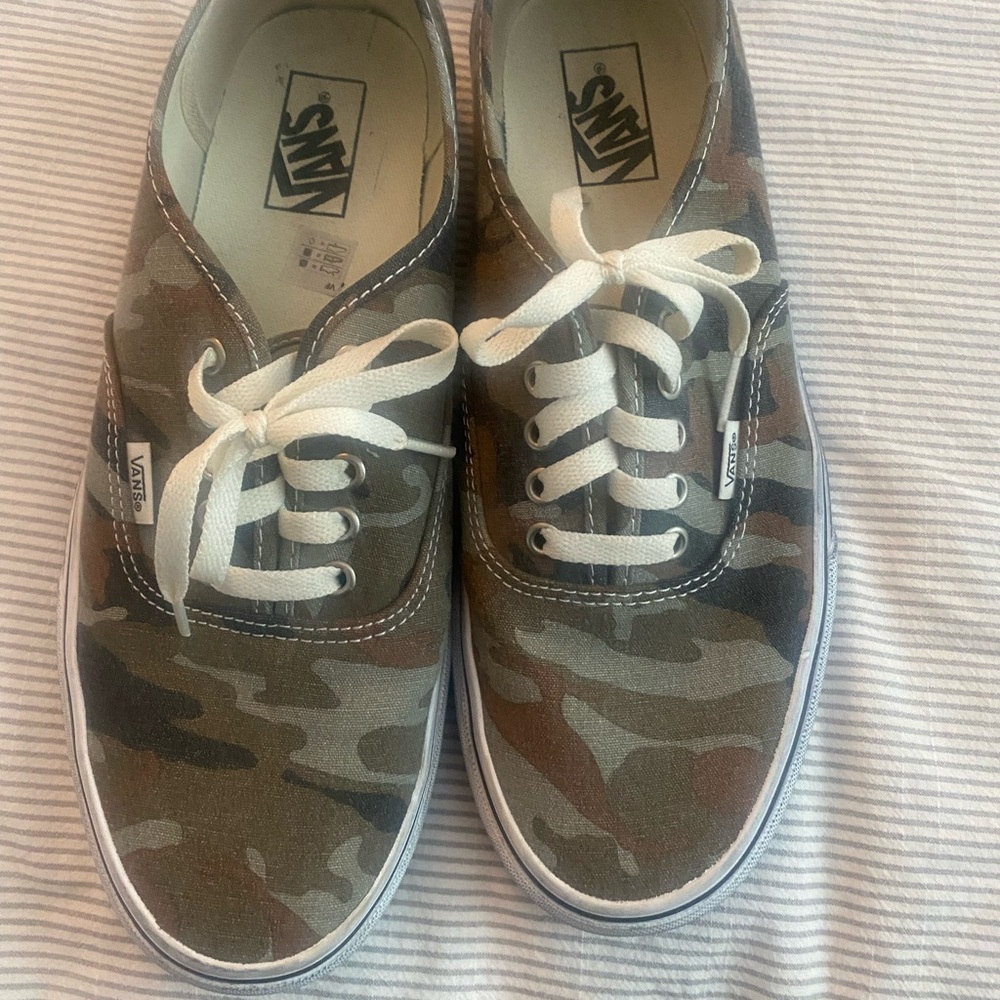 Mens Vans Authentic SZ 11 Vintage Army